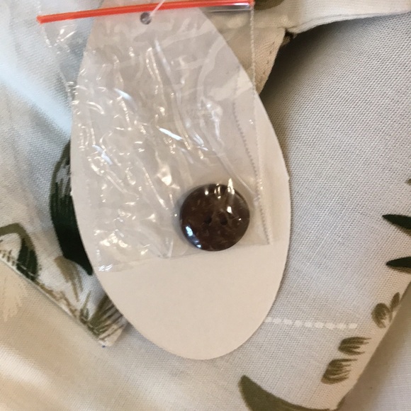 Hula Hula Hawaii Men’s Batik Shirt Size 3X - Picture 5 of 6